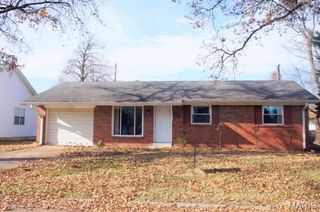 233 MIMOSA Avenue, Swansea, IL 62226