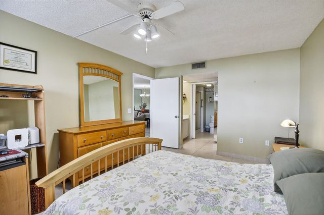 1500 SW 131st Way 108n, Pembroke Pines, FL 33027