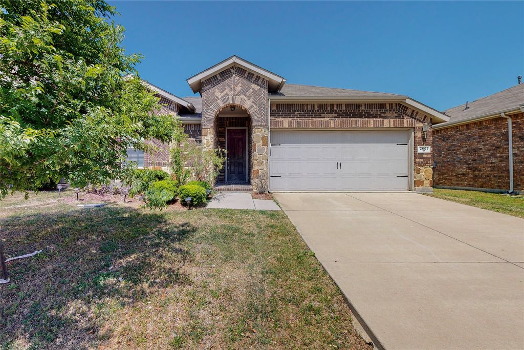 2609 Castle Creek Drive, Little Elm, TX 75068