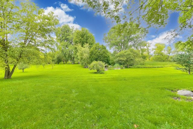 924 Glen Oak Drive, Sleepy Hollow, IL 60118