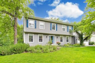 924 Glen Oak Drive, Sleepy Hollow, IL 60118