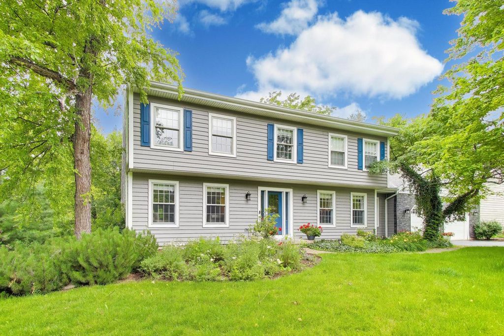 924 Glen Oak Drive, Sleepy Hollow, IL 60118