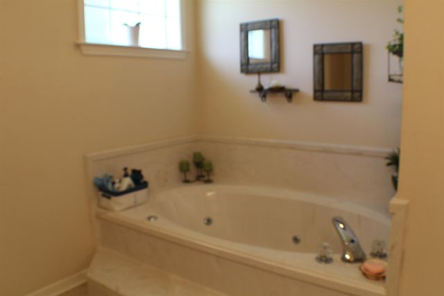 137 BEVERLY DR, Atoka, TN 38004