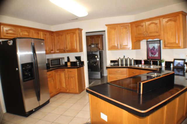 137 BEVERLY DR, Atoka, TN 38004