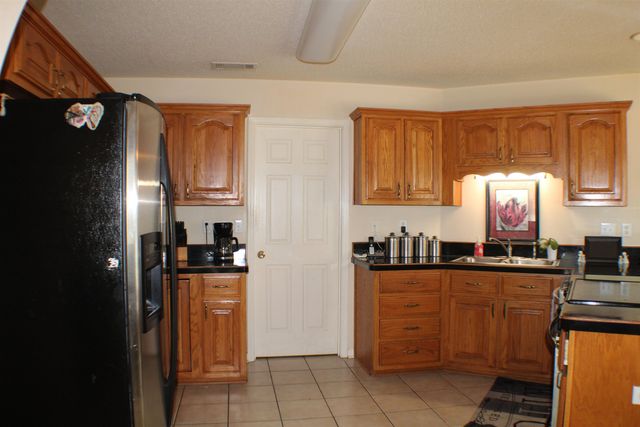 137 BEVERLY DR, Atoka, TN 38004