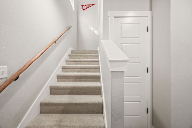 281 W Ash Street 2, Fayetteville, AR 72703