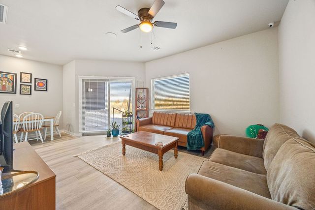 281 W Ash Street 2, Fayetteville, AR 72703