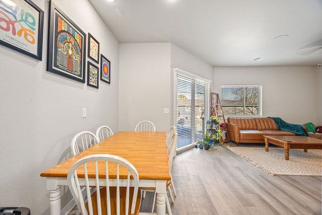 281 W Ash Street 2, Fayetteville, AR 72703