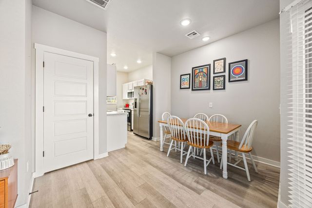 281 W Ash Street 2, Fayetteville, AR 72703