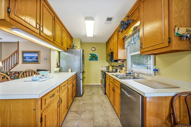 942 Tiffany Ln., North Myrtle Beach, SC 29582