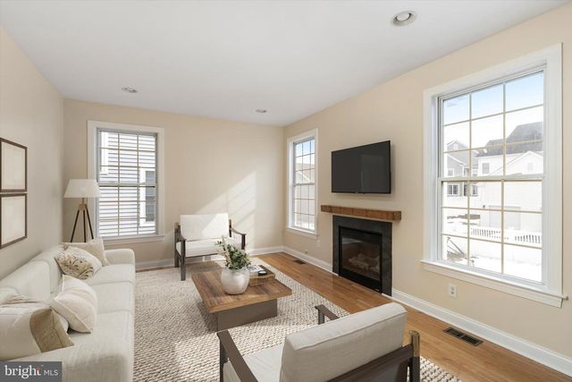 1228 PARK ST, Robbinsville, NJ 08691