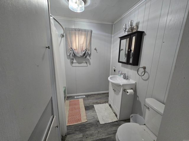 1800 White Drive, Batesville, AR 72501