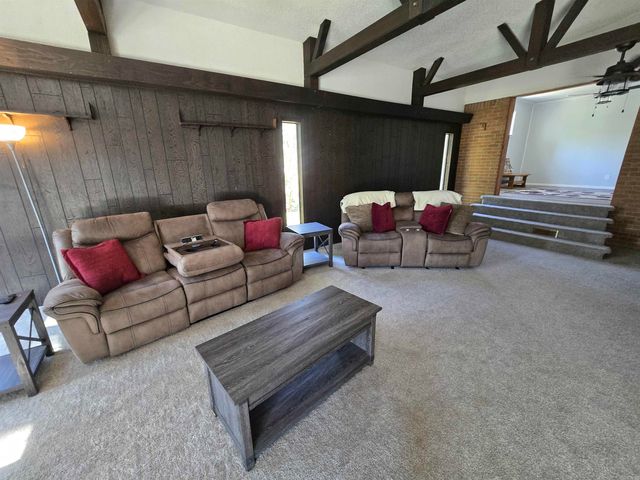 1800 White Drive, Batesville, AR 72501