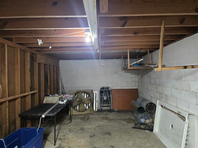 1800 White Drive, Batesville, AR 72501