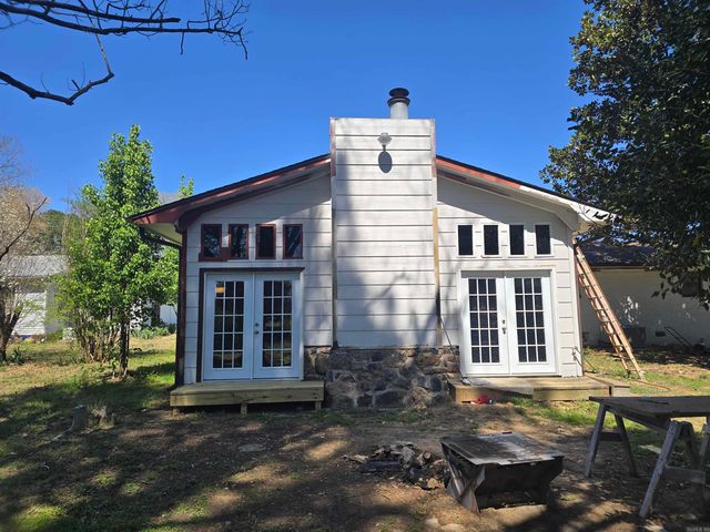 1800 White Drive, Batesville, AR 72501