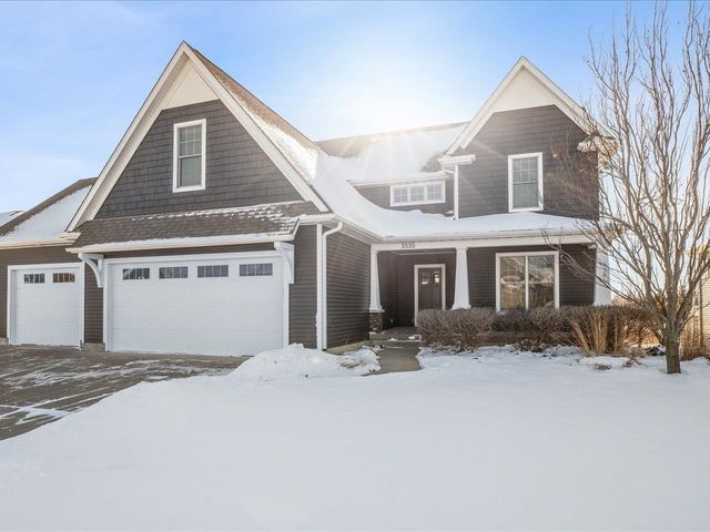 3535 Cobblestone Dr Drive, Bettendorf, IA 52722