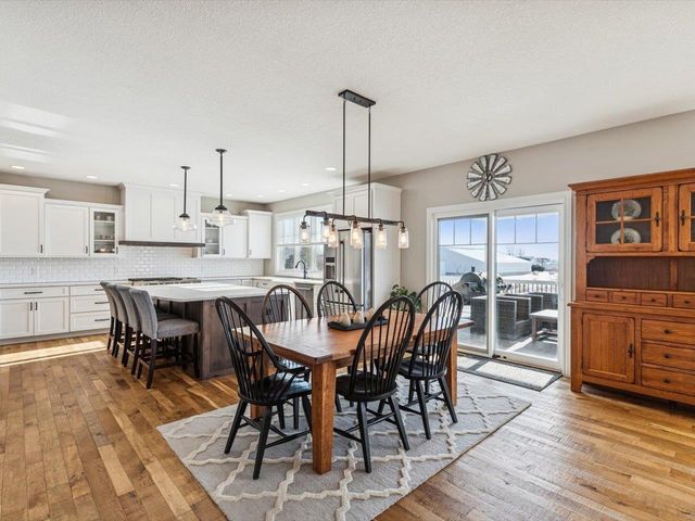 3535 Cobblestone Dr Drive, Bettendorf, IA 52722