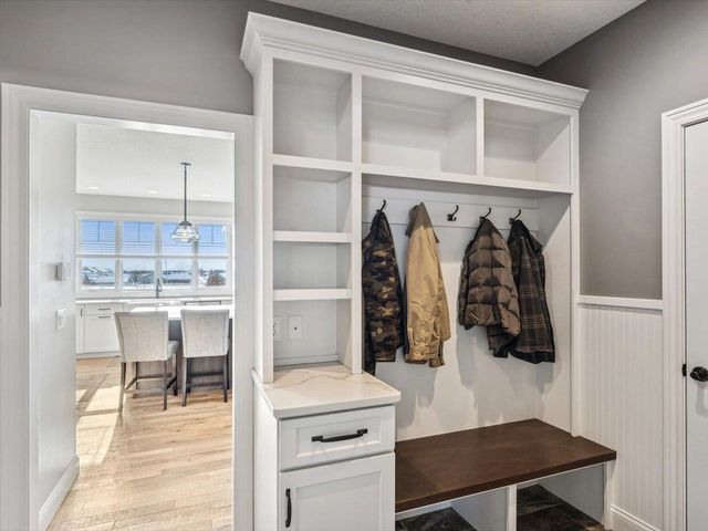 3535 Cobblestone Dr Drive, Bettendorf, IA 52722