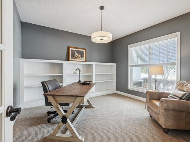 3535 Cobblestone Dr Drive, Bettendorf, IA 52722