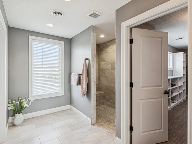 3535 Cobblestone Dr Drive, Bettendorf, IA 52722