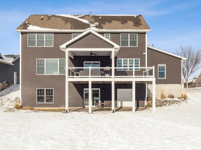 3535 Cobblestone Dr Drive, Bettendorf, IA 52722