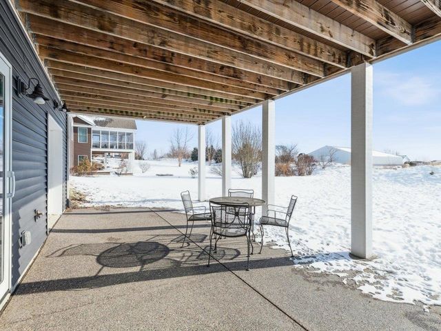 3535 Cobblestone Dr Drive, Bettendorf, IA 52722