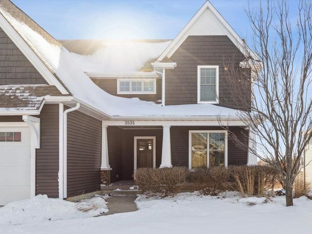 3535 Cobblestone Dr Drive, Bettendorf, IA 52722