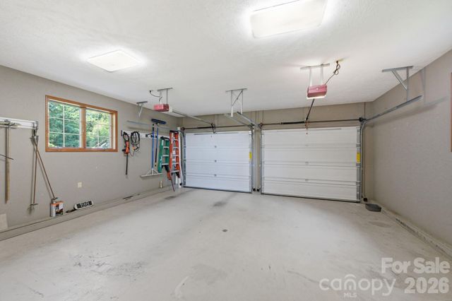 198 Hickory Hill Circle, Spruce Pine, NC 28777