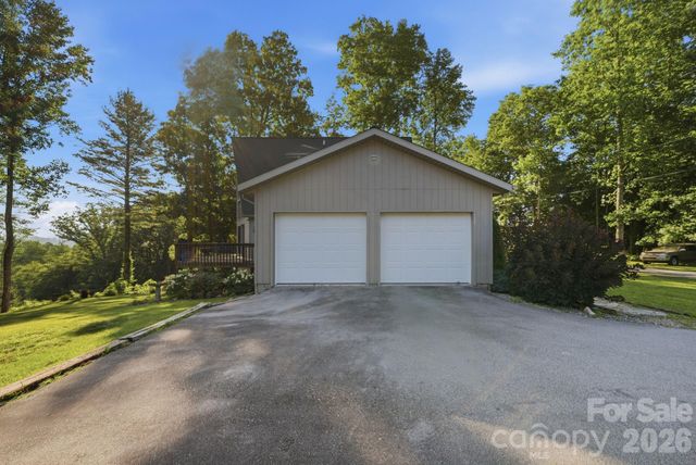 198 Hickory Hill Circle, Spruce Pine, NC 28777