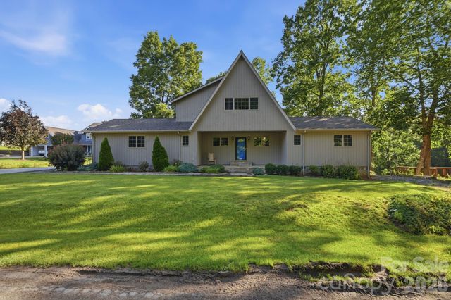 198 Hickory Hill Circle, Spruce Pine, NC 28777