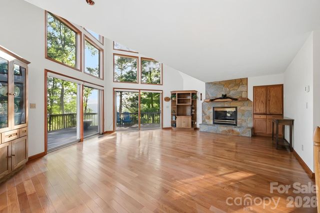 198 Hickory Hill Circle, Spruce Pine, NC 28777