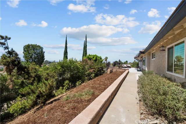 1243 S Stephora, Glendora, CA 91740