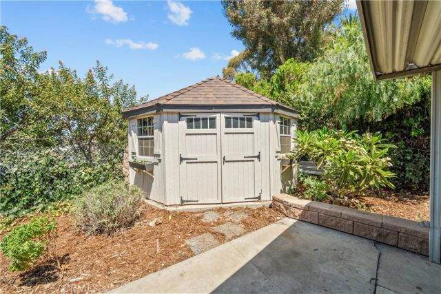 1243 S Stephora, Glendora, CA 91740
