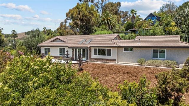 1243 S Stephora, Glendora, CA 91740