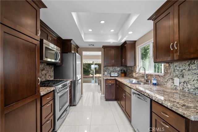 1243 S Stephora, Glendora, CA 91740