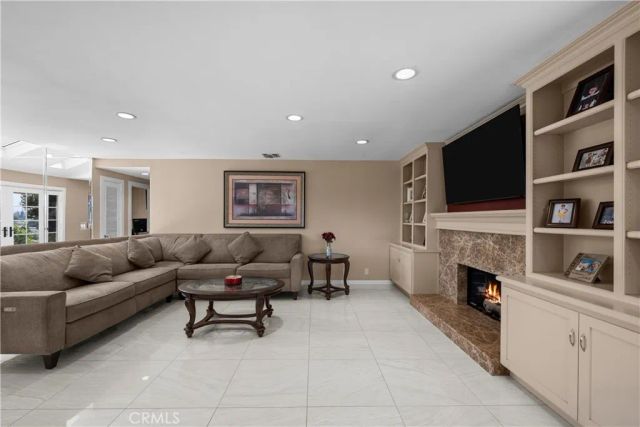 1243 S Stephora, Glendora, CA 91740
