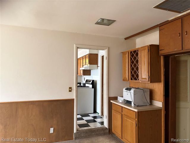 18319 Mcintyre Street, Detroit, MI 48219