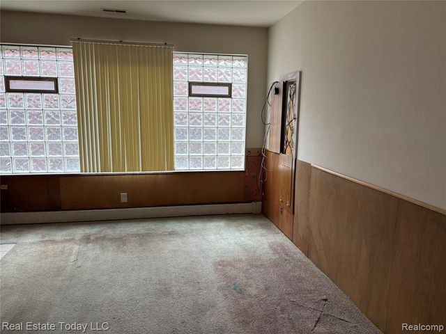 18319 Mcintyre Street, Detroit, MI 48219