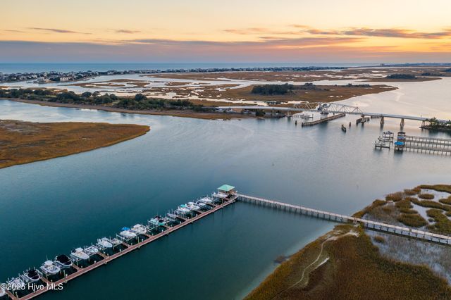 1408 Halcyon Lane, Wilmington, NC 28411