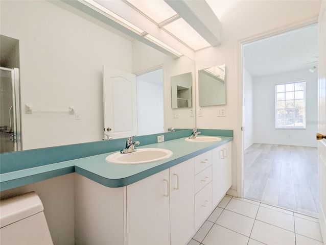 208 HEMINGWAY DRIVE, Oldsmar, FL 34677