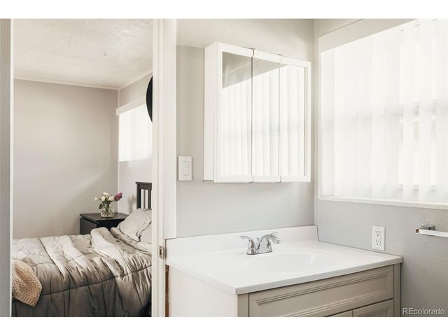 581 Del Norte St, Denver, CO 80221