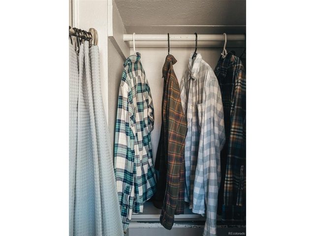 581 Del Norte St, Denver, CO 80221