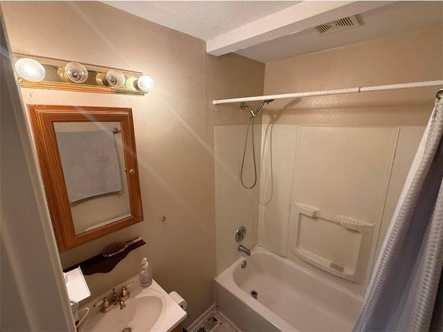 419 N Willis Avenue, Independence, MO 64050