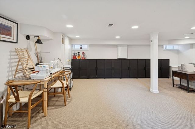 19 Division Ave, New Providence Boro, NJ 07901