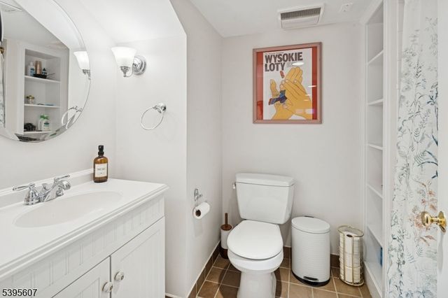 19 Division Ave, New Providence Boro, NJ 07901