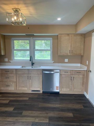 1221 Campbell Street, Valparaiso, IN 46385