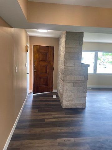 1221 Campbell Street, Valparaiso, IN 46385
