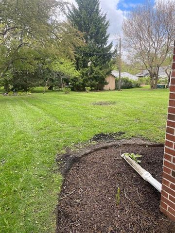 1221 Campbell Street, Valparaiso, IN 46385