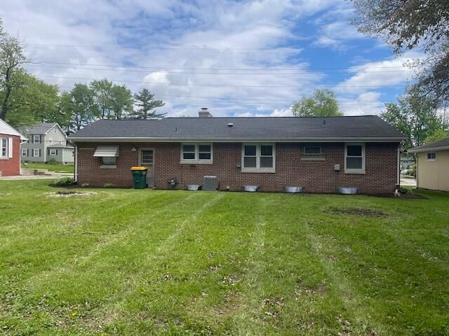 1221 Campbell Street, Valparaiso, IN 46385
