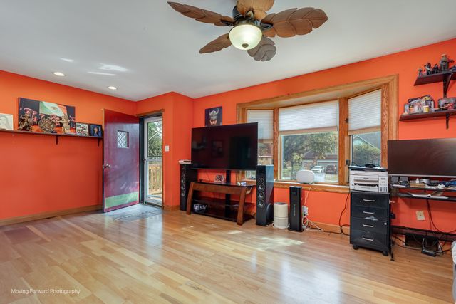 7254 Fair Elms Avenue, Burr Ridge, IL 60527